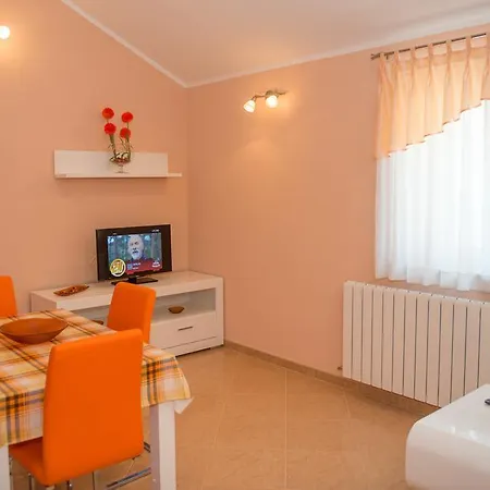 Vujica Apartamento *